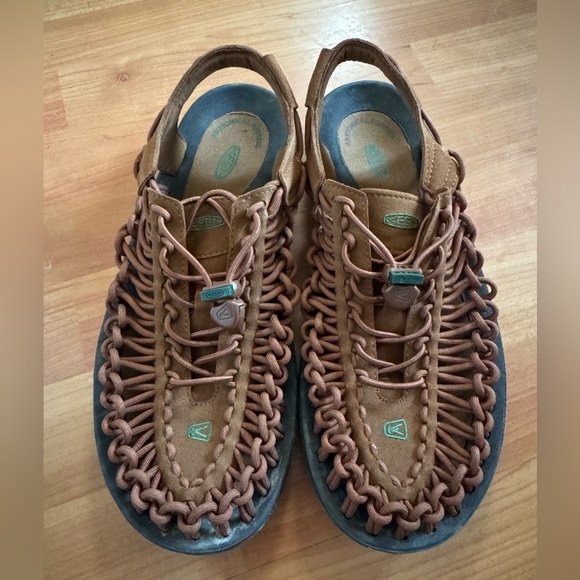Keen Tan Woven Sandals - Picture 1 of 9